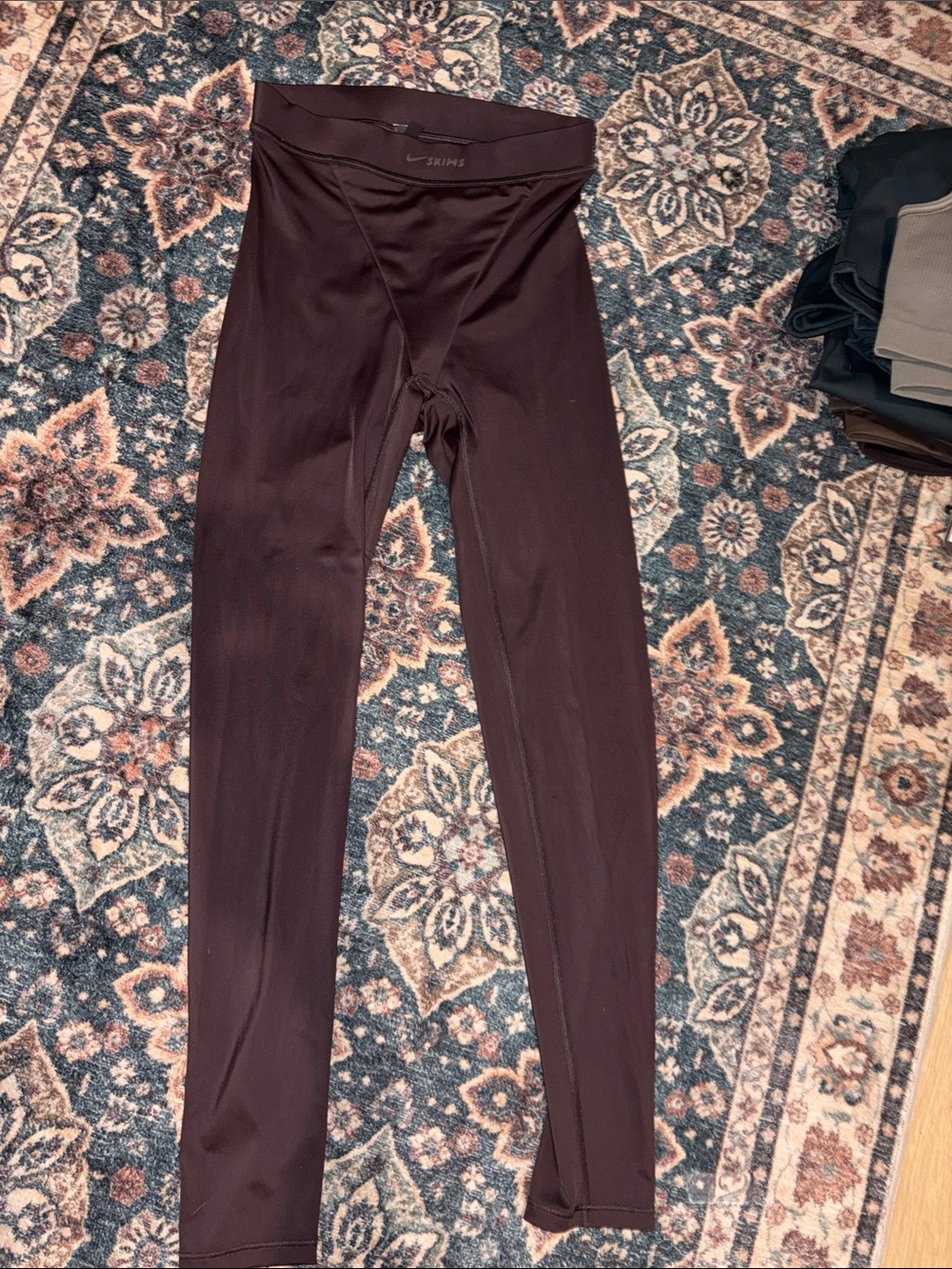 SKIMS Dark Brown Leggings